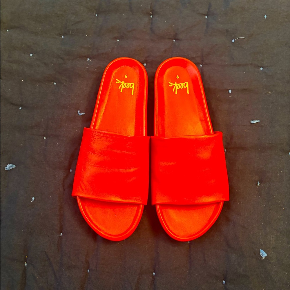 Beek Bright Red Slide Sandals NWOT